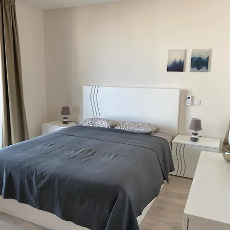 Apartment Elite Residense A 150 Mts Da Rocha Portimao