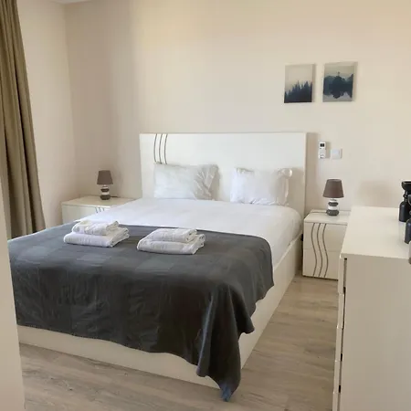 Elite Residense A 150 Mts Da Rocha Portimao