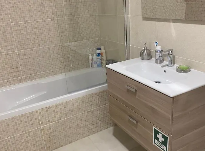 Elite Residense A 150 Mts Da Rocha Apartment Portimão