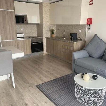 Elite Residense A 150 Mts Da Rocha * Portimão